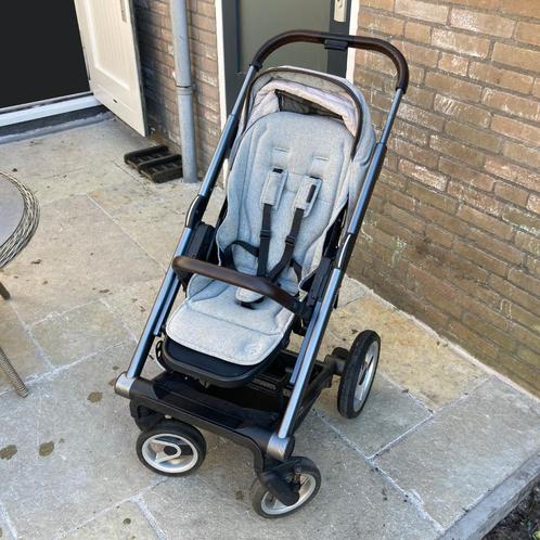 Mutsy i2 kinderwagen grijs, Kinderen en Baby's, Kinderwagens en Combinaties, Gebruikt, Kinderwagen, Mutsy, Luchtbanden, Met reiswieg