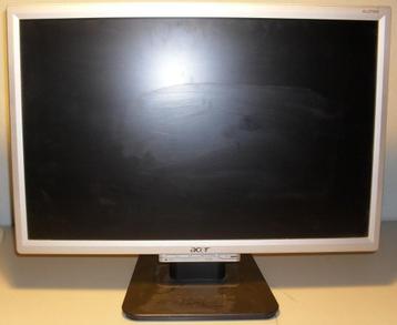 LCD (Breedbeeld) Monitor  - Meerdere Stuks beschikbaar voor biedingen