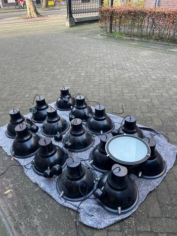 Partij hanglampen industriële look beschikbaar voor biedingen