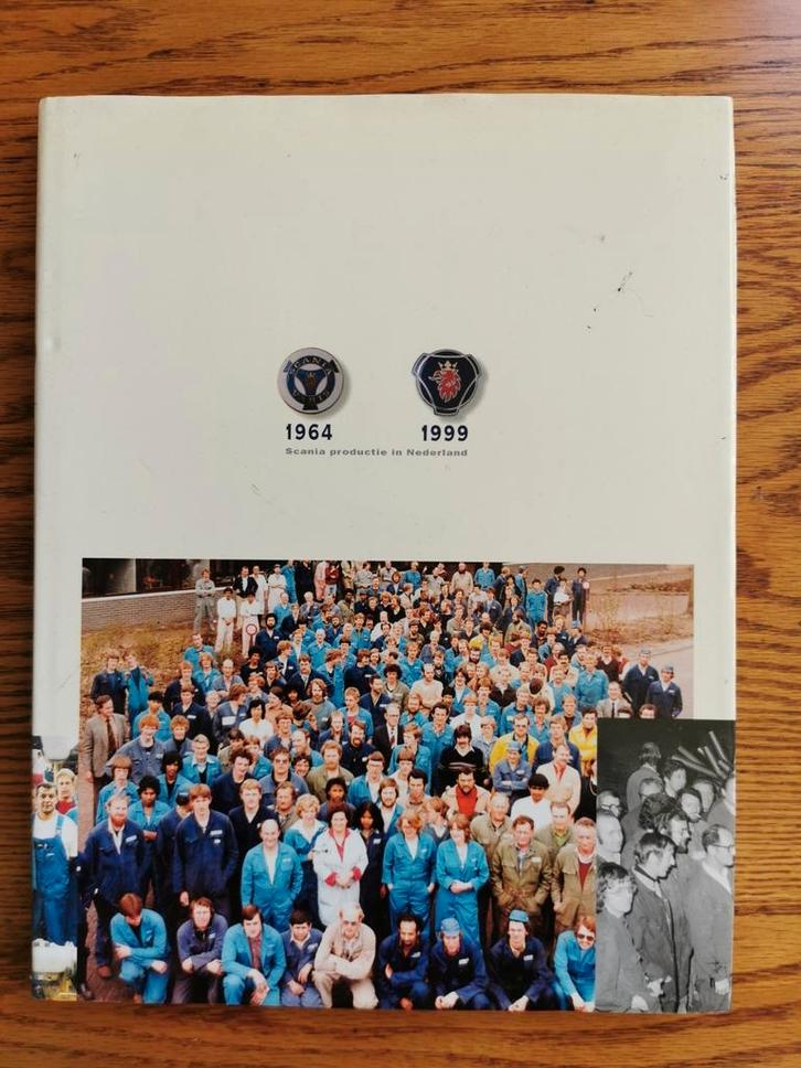 Boek Scania productie in Nederland, Boeken, Kunst en Cultuur | Fotografie en Design, Zo goed als nieuw, Overige onderwerpen, Ophalen of Verzenden