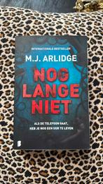 M.J. Arlidge - Nog lange niet, Ophalen of Verzenden, Zo goed als nieuw, Nederland, M.J. Arlidge