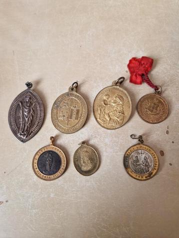 Diverse Religieuze Medailles - Collectie beschikbaar voor biedingen