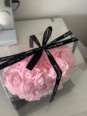 Bloemen hartje beschikbaar voor biedingen