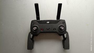 DJI Spark controller GL100a. beschikbaar voor biedingen