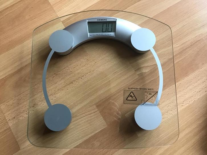 Siemens PW81101 digitale personen weegschaal tot 150 kg, Witgoed en Apparatuur, Weegschalen, Zo goed als nieuw, Digitaal, Personenweegschaal