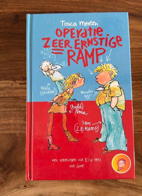 Tosca Menten- Operatie zeer ernstige ramp, Boeken, Kinderboeken | Jeugd | 10 tot 12 jaar, Zo goed als nieuw, Ophalen