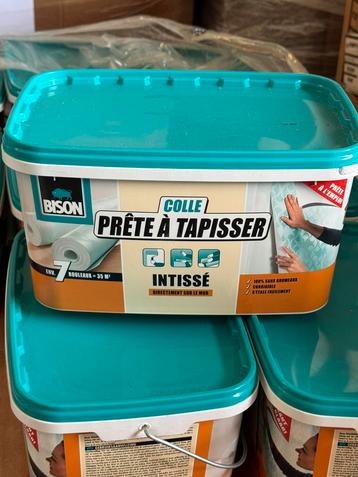 Lijm behang beschikbaar voor biedingen