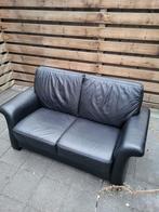 Zwarte leren bank, Gebruikt, Tweepersoons, Ophalen of Verzenden, Rechte bank