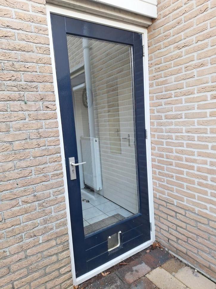 Hardhouten buitendeur met Luik (luik is aan vervanging toe.), Doe-het-zelf en Verbouw, Deuren en Horren, Gebruikt, Buitendeur