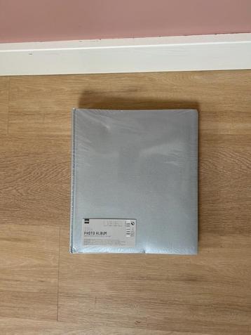 *NIEUW!* Fotoalbum van grijs linnen, Hema, 100 bladzijdes beschikbaar voor biedingen