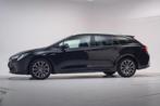 Toyota Corolla TOURING SPORTS 1.8 Hybrid Style Aut. [ LED Na, Automaat, 65 €/maand, 28 km/l, Gebruikt