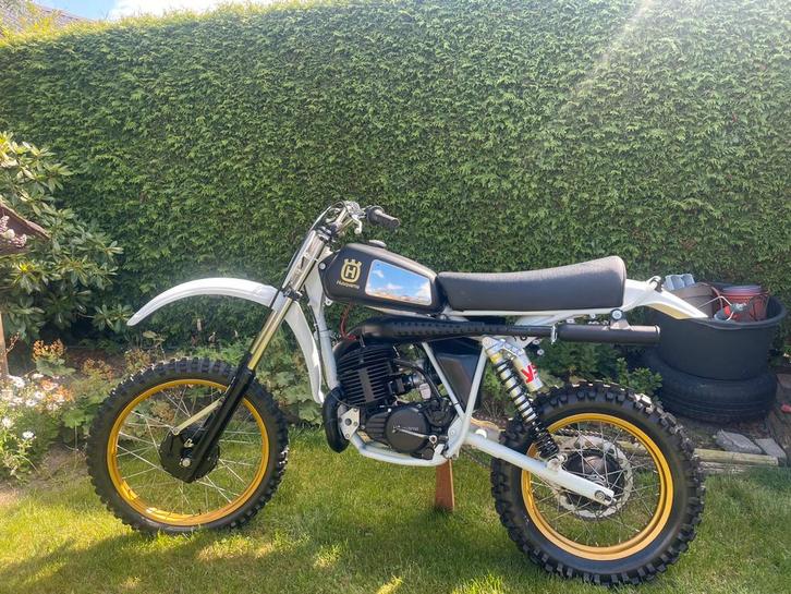 1979 Husqvarna CR 390cc 2-takt 6bak, Fietsen en Brommers, Brommers | Crossbrommers, Zo goed als nieuw, Ophalen