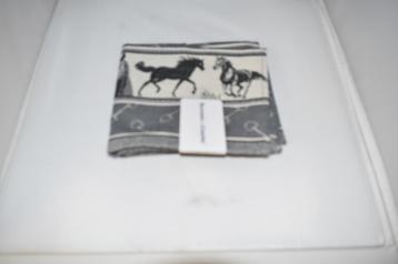Theedoeken Paard Bunzl;au Castle servies beschikbaar voor biedingen