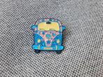 1 mooie pin van een Hippie bus te koop, Ophalen of Verzenden, Nieuw, Overige onderwerpen, Speldje of Pin