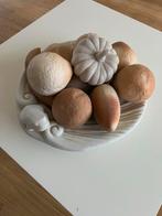 Decoratieve schaal met stenen fruit, Huis en Inrichting, Woonaccessoires | Schalen en Manden, Ophalen, Schaal, Rond, Zo goed als nieuw