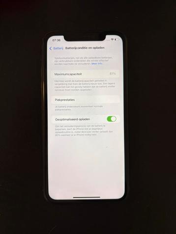iPhone XR 128GB - 81% Batterij beschikbaar voor biedingen