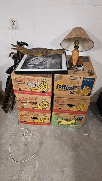 Rommelmarkt Spullen - Boeken, Decoratie, Lamp beschikbaar voor biedingen