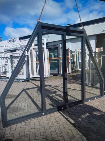 Nok kozijn beschikbaar voor biedingen