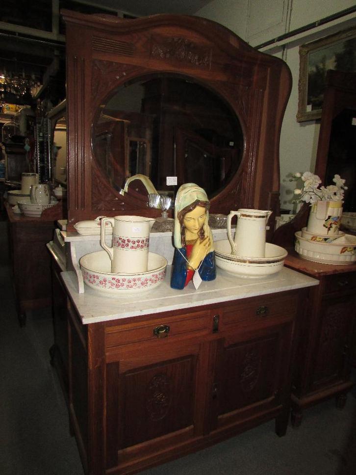 antieke eiken commode kaptafel marmer blad  295,00, Huis en Inrichting, Tafels | Kaptafels, Zo goed als nieuw, 150 tot 200 cm