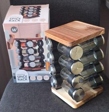 Kruiden en specerijen potjes. beschikbaar voor biedingen