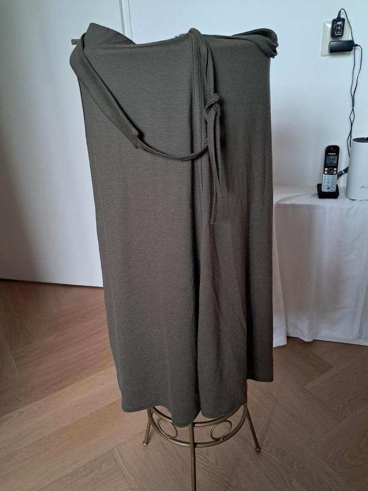 Frank Walder rok, maat 38, khaki groen met ceintuur, Kleding | Dames, Rokken, Zo goed als nieuw, Groen, Ophalen of Verzenden