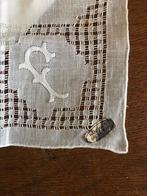 Zakdoekje met de letter F (020319), Ophalen of Verzenden