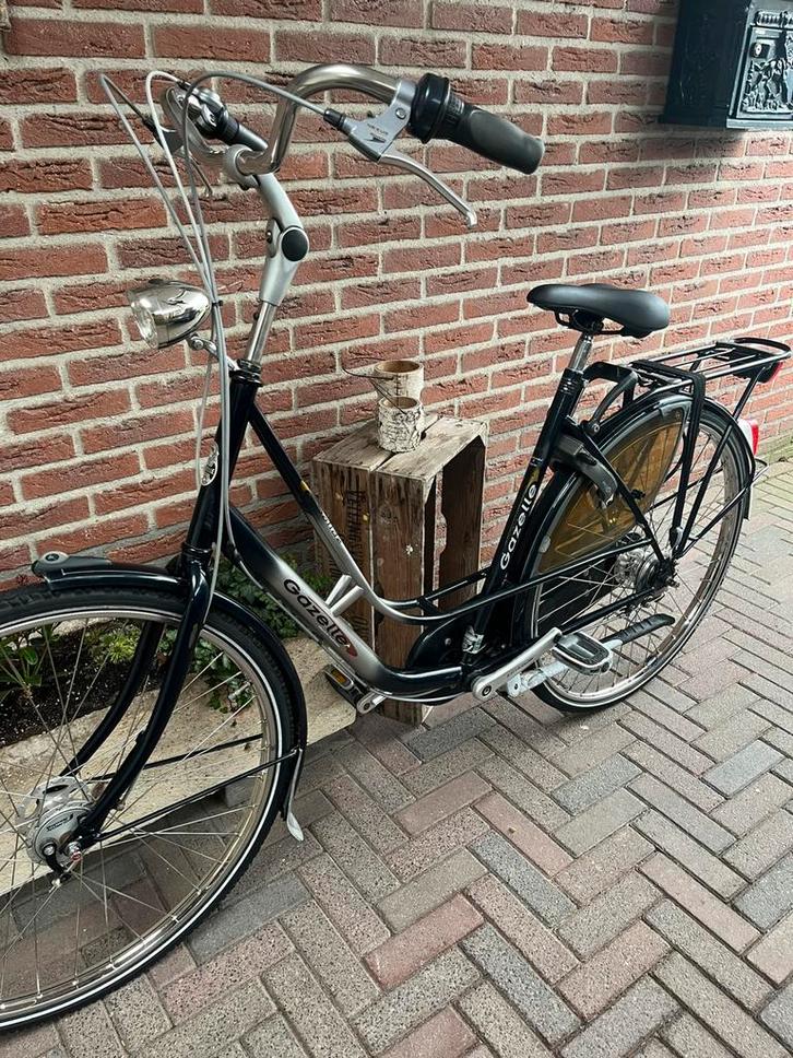 Gazelle Solide Damesfiets ( ruime instap ), Fietsen en Brommers, Fietsen | Dames | Omafietsen, Gebruikt, 56 cm of meer, Handrem