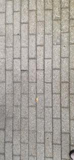 betonnen klinkers gratis af te halen, Ophalen, Gebruikt, Klinkers, 10 m² of meer