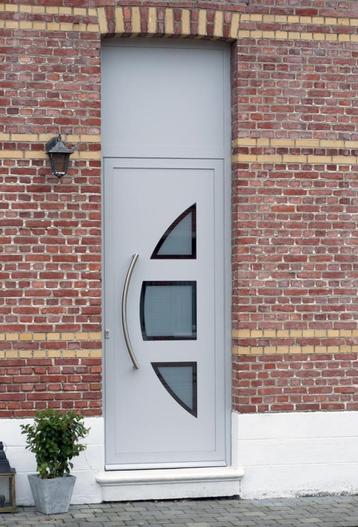 Kunststof voordeuren met kozijn – fabriek direct! beschikbaar voor biedingen