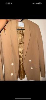 Bershka Blazer - Maat XS - Beige, Kleding | Dames, Beige, Ophalen of Verzenden, Zo goed als nieuw, Jasje