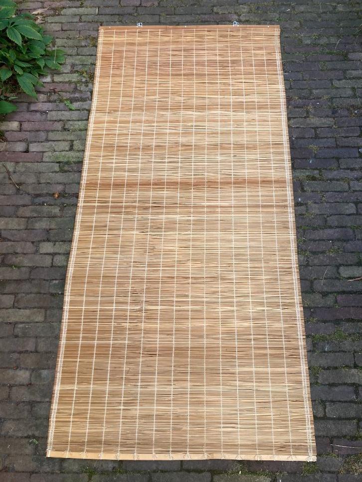 2 bamboe rieten ophaalgordijnen hout houten gordijn riet, Huis en Inrichting, Stoffering | Gordijnen en Lamellen, Zo goed als nieuw