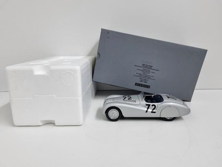 Autoart Dealer
Bmw 328 Roadster Mille Miglia
1:18 Nieuwstaat, Hobby en Vrije tijd, Modelauto's | 1:18, Zo goed als nieuw, Auto