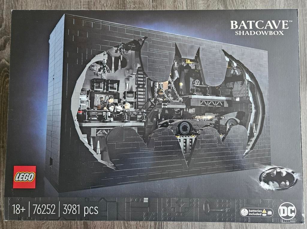 Lego 76252 Batcave Shadowbox, Ophalen of Verzenden, Zo goed als nieuw, Complete set, Lego