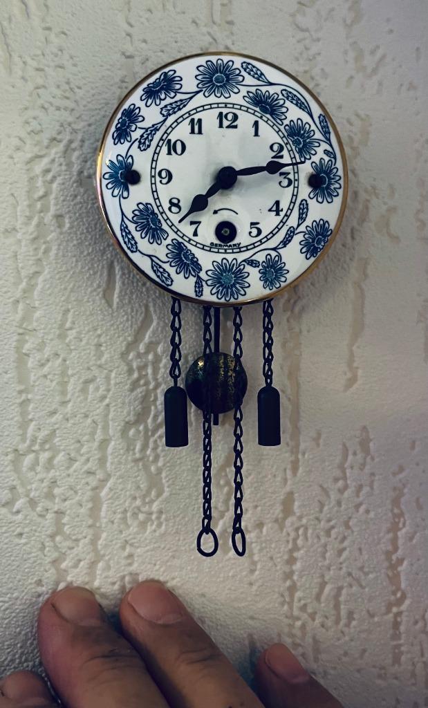 Prachtig Wintermantel miniatuur klokje - perfecte conditie, Antiek en Kunst, Antiek | Klokken, Ophalen of Verzenden