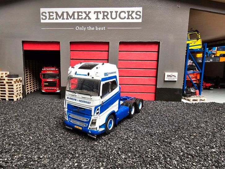 Wsi volvo fh16 sleeper b keus voor verbouw. Dkj transport, Hobby en Vrije tijd, Modelauto's | 1:50, Zo goed als nieuw, Bus of Vrachtwagen