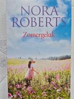 Nora Roberts - Zomergeluk, Boeken, Ophalen of Verzenden, Zo goed als nieuw, Nederland, Nora Roberts