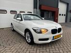 BMW 1-Serie 116I 100KW 5DR Aut8 2012 Wit STOELVW AUTOMAAT, Auto's, 65 €/maand, Zwart, 4 cilinders, 650 kg