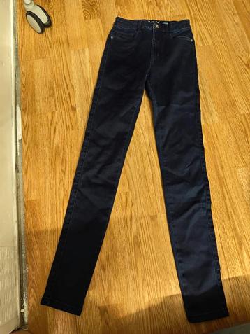 ONLY Dames Jeans XS/30 beschikbaar voor biedingen