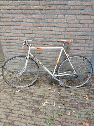 Vintage fiets Peugeot Tourmalet beschikbaar voor biedingen