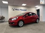 Kia RIO 1.4 CVVT|109PK|CAMERA|NAVI|BLUETOOTH|16"|STOELVERWAR, Auto's, Voorwielaandrijving, Euro 5, Gebruikt, Zwart