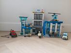 LEGO CITY 60047 Politiebureau, Kinderen en Baby's, Speelgoed | Duplo en Lego, Ophalen of Verzenden, Zo goed als nieuw