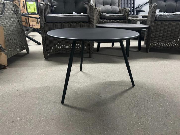 Kleine bijzettafel rond | black | aluminium, Tuin en Terras, Tuintafels, Zo goed als nieuw, Rond, Aluminium, Ophalen of Verzenden