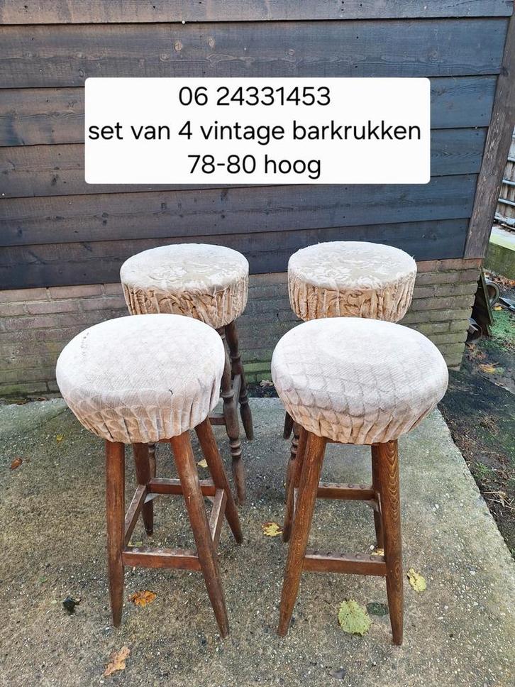 Serie van 4 echte vintage barkrukken, Huis en Inrichting, Barkrukken, Gebruikt, 60 tot 90 cm, 5 krukken of meer, Ophalen