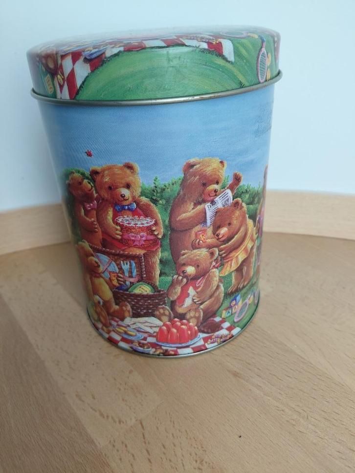 Rond blik: beren picknick, Verzamelen, Blikken, Gebruikt, Overige, Ophalen of Verzenden