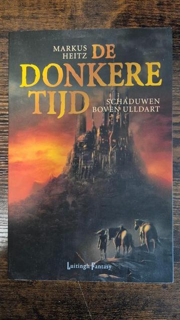 De Donkere Tijd, 1 Schaduwen Boven Ulldart - Markus Heitz beschikbaar voor biedingen
