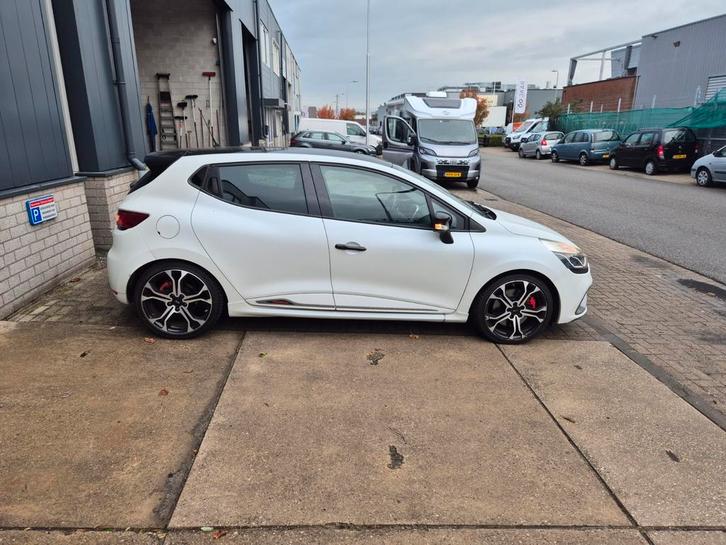 Renault Clio 1.6 RS Turbo 162KW 5-DRS AUT 2015 Wit, Auto's, Renault, Particulier, Clio, Benzine, D, Hatchback, Automaat, Geïmporteerd