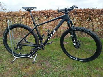 Cube Reaction C:62 Race Carbon XT editie. Black mat. Z.g.a.n beschikbaar voor biedingen