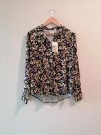 Bloemen blouse van Another Label - Maat S, Kleding | Dames, Zwart, Nieuw, Ophalen of Verzenden, Maat 36 (S)