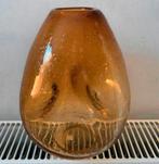 Vaas met deuken en bubbels Leerdam zeer goede staat., Ophalen of Verzenden