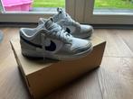 Z.g.a.n. Nike Dunk Low White Grey Navy Aqua Mini maat 3, Kleding | Heren, Schoenen, Ophalen of Verzenden, Zo goed als nieuw, Blauw